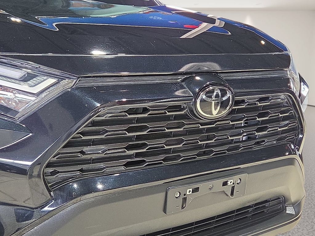 Certified 2025 Toyota RAV4 XLE Premium FWD image 6