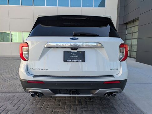 Used 2023 Ford Explorer Platinum w/ Technology Package image 5