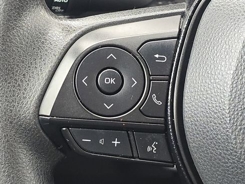 Used 2021 Toyota RAV4 XLE image 26