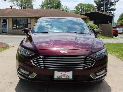 Used 2017 Ford Fusion SE w/ Equipment Group 201A AWD/4WD image 3