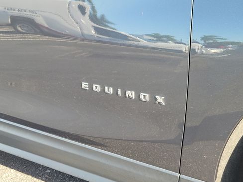 Used 2020 Chevrolet Equinox LT AWD/4WD image 6