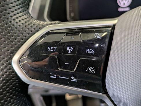 Used 2024 Volkswagen Tiguan SEL R-Line AWD/4WD image 19