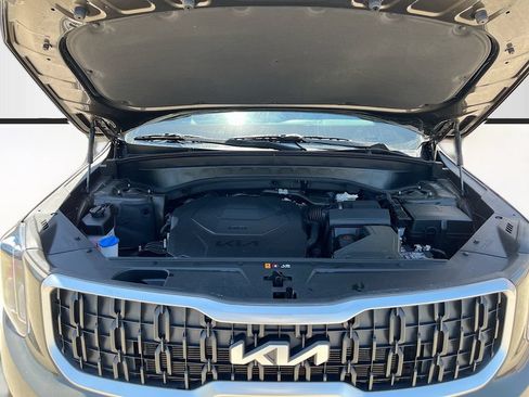 Used 2024 Kia Telluride EX w/ EX Captain's Chair Package AWD/4WD image 33