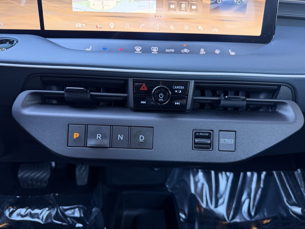 Used 2026 Nissan Leaf SV+ w/ Floor Mat Package (SV+) FWD image 26