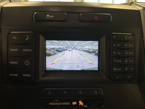 Used 2017 Ford F150 XLT image 25