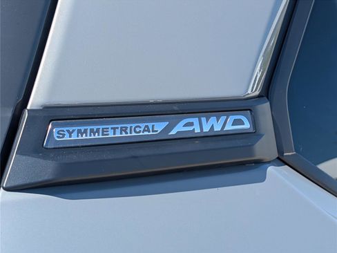 Used 2025 Subaru Forester Limited w/ Popular Package #2 image 10