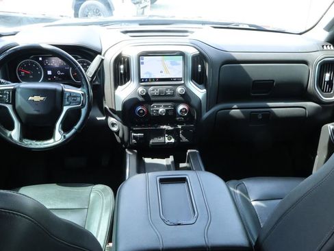 Used 2019 Chevrolet Silverado 1500 LTZ AWD/4WD image 7