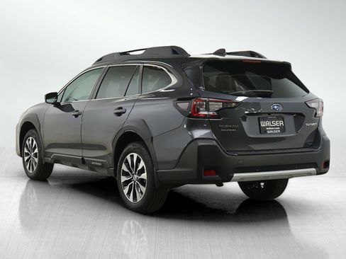 Used 2025 Subaru Outback Limited image 3