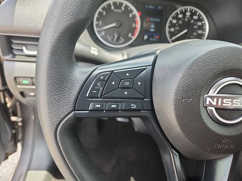 Used 2024 Nissan Sentra S FWD image 15