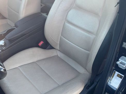 Used 2014 Mercedes-Benz C 250 Sedan w/ Premium 1 Package image 12