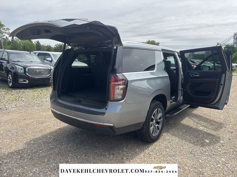 Used 2024 Chevrolet Suburban LT w/ LT Signature Package AWD/4WD image 42