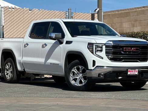 Certified 2025 GMC Sierra 1500 SLT AWD/4WD image 2