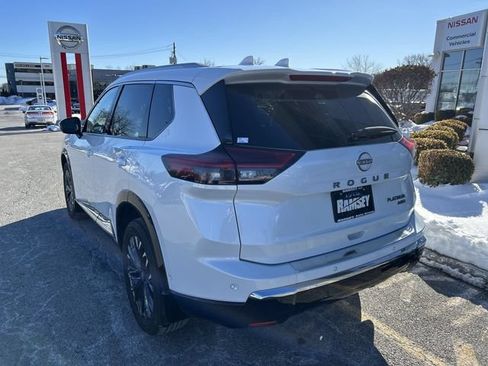 Certified 2025 Nissan Rogue Platinum w/ Tech Package AWD/4WD image 6