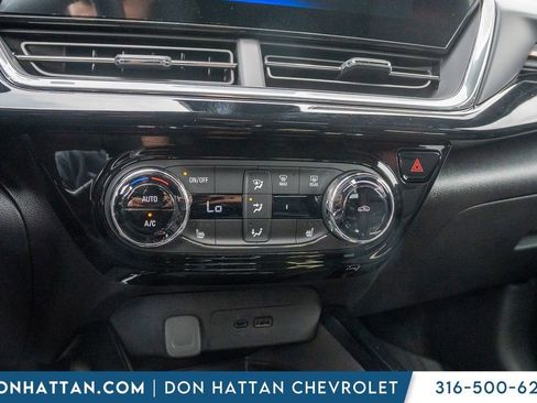 New 2026 Chevrolet Trax RS image 9