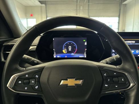 Used 2024 Chevrolet TrailBlazer LT w/ LT Cold Weather Package FWD image 23