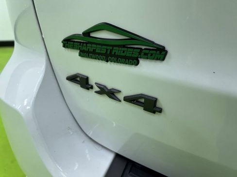 Used 2017 Jeep Grand Cherokee Trailhawk w/ Trailhawk Luxury Group AWD/4WD image 12