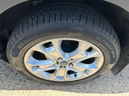 Used 2016 Ford Escape Titanium AWD/4WD image 21