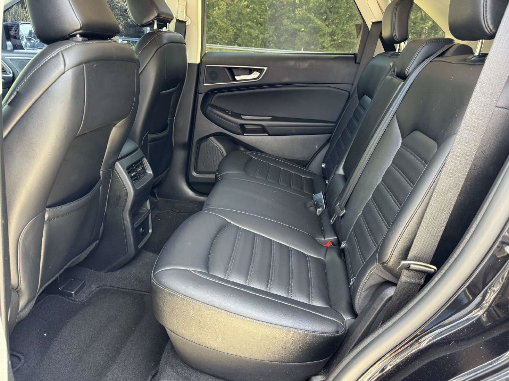 Used 2024 Ford Edge SEL AWD/4WD image 18
