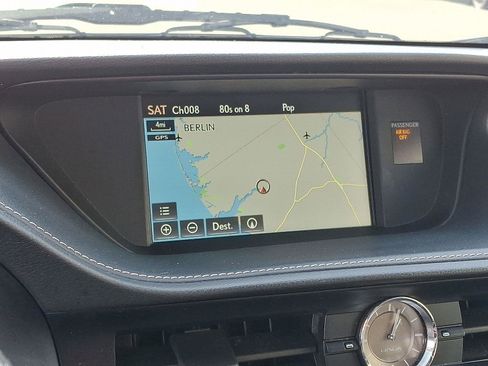 Used 2018 Lexus ES 300h image 17