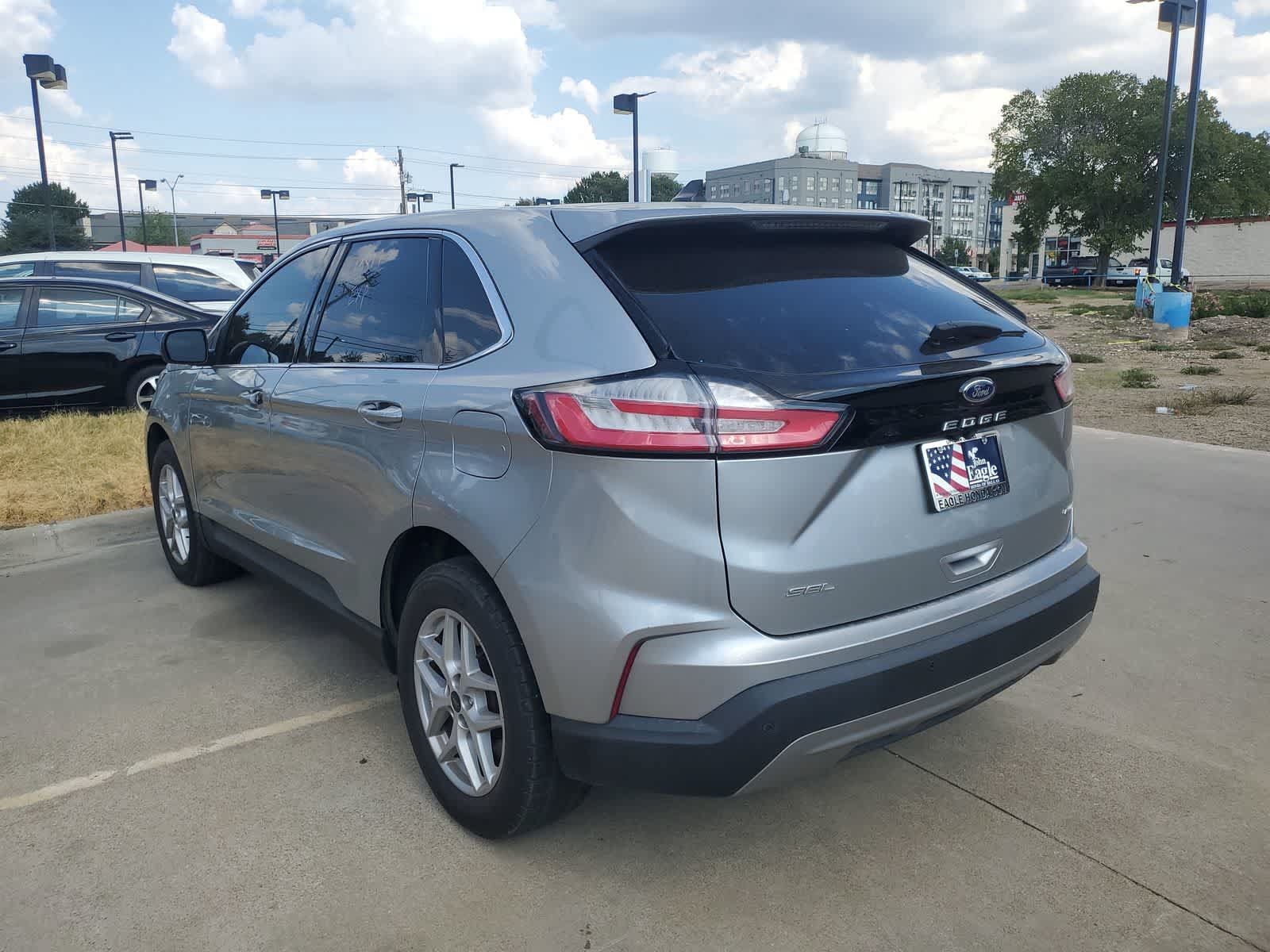 Used 2023 Ford Edge SEL AWD/4WD image 3