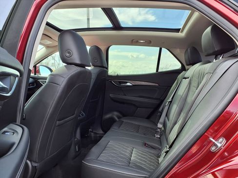 Used 2023 Buick Envision Avenir image 32