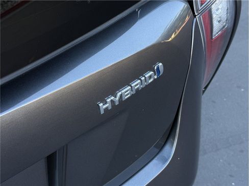 Used 2016 Toyota Prius Two FWD image 24