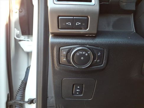 Used 2016 Ford F150 Limited w/ Trailer Tow Package image 16