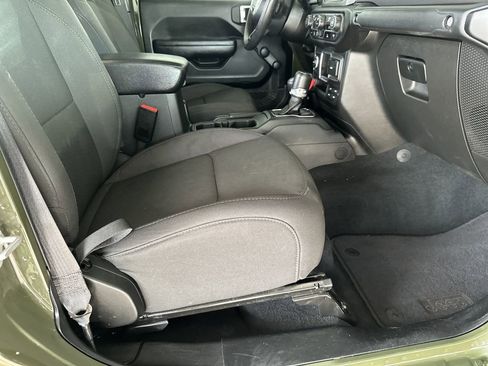 Used 2023 Jeep Gladiator Sport AWD/4WD image 35