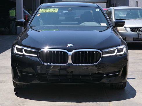 Used 2023 BMW 530i w/ Convenience Package RWD image 6