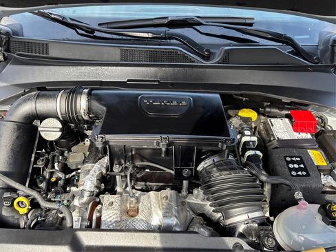 Used 2025 Jeep Compass Limited image 13