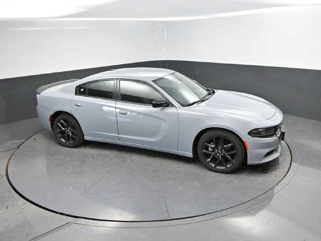 Used 2022 Dodge Charger SXT w/ Driver Convenience Group RWD image 32
