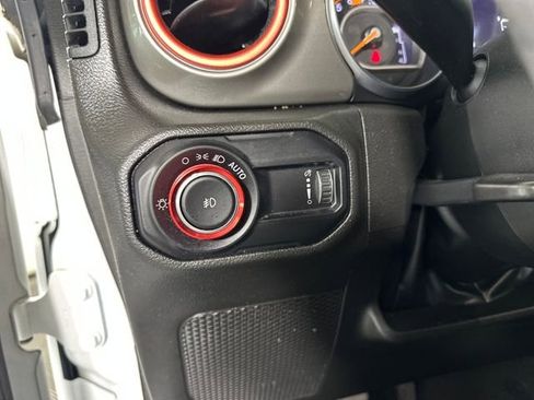 Used 2023 Jeep Wrangler Sahara w/ Cold Weather Group image 19