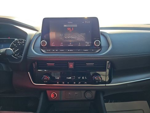 Used 2021 Nissan Rogue SV FWD image 20