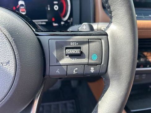 Used 2024 Nissan Rogue Platinum w/ Platinum Premium Package FWD image 26