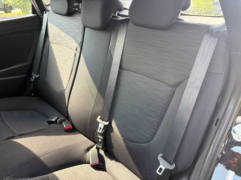 Used 2017 Hyundai Accent SE FWD image 18