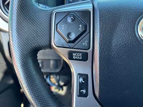 Used 2022 Toyota Tacoma SR5 image 17