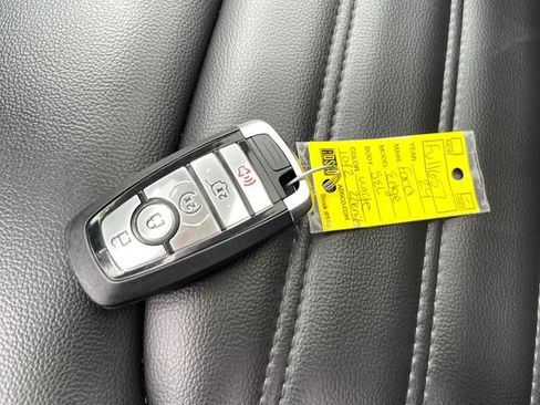Used 2024 Ford Edge SEL w/ Convenience Package AWD/4WD image 23