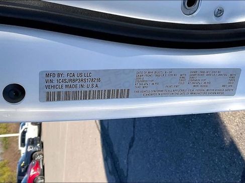 Used 2024 Jeep Wagoneer L Series II w/ Flexible Seating Group image 14