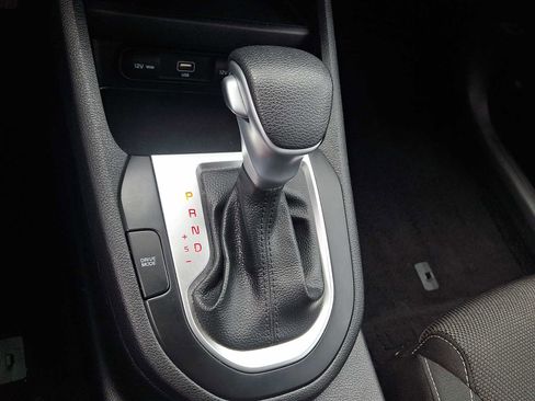 Used 2023 Kia Forte LXS w/ LXS Technology Package image 15