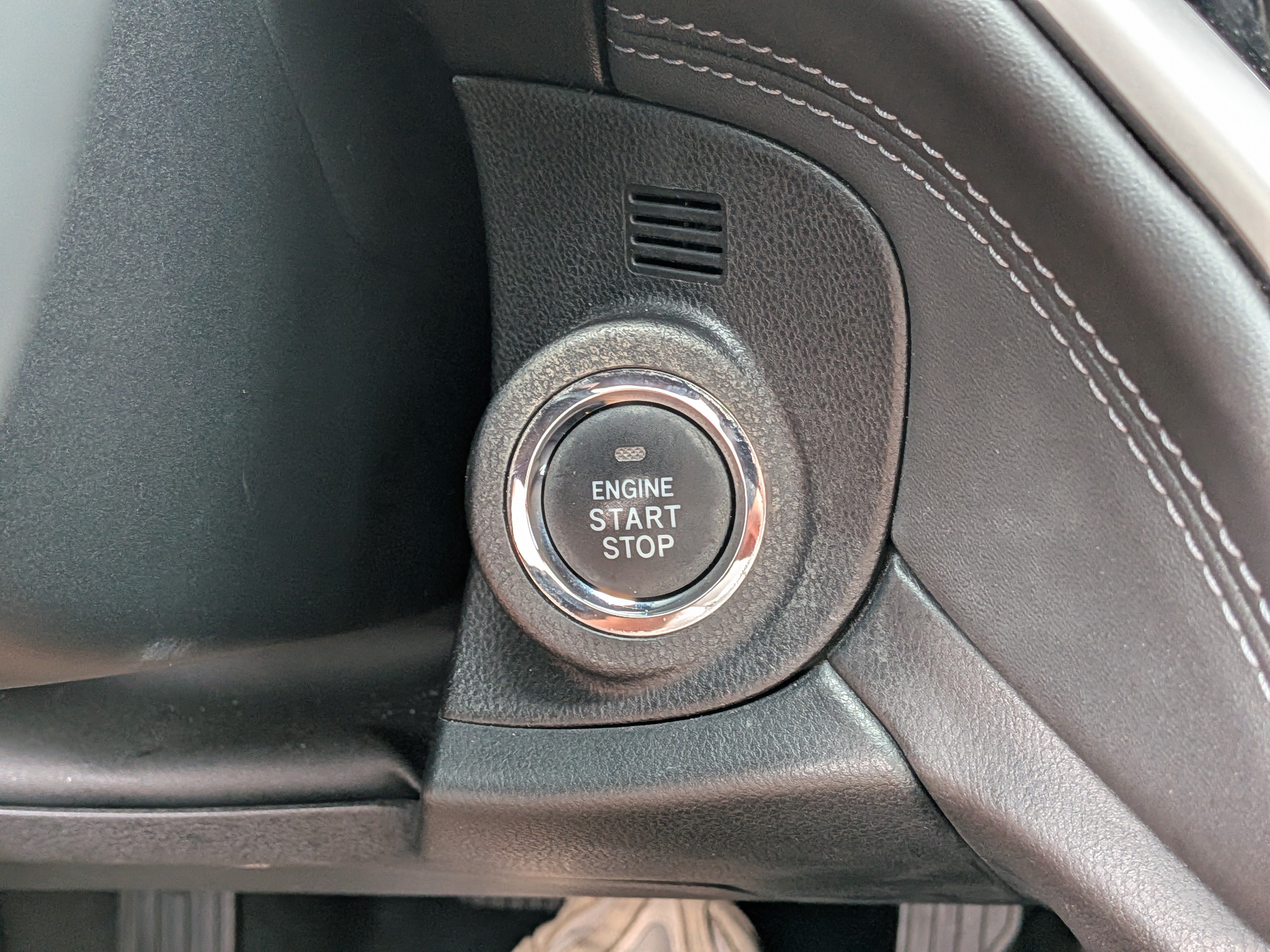 Certified 2023 Subaru Outback Touring XT AWD/4WD image 32