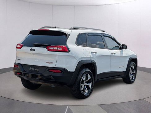 Used 2015 Jeep Cherokee Trailhawk w/ Comfort/Convenience Group AWD/4WD image 5