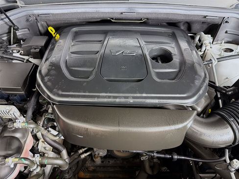 Used 2021 Jeep Grand Cherokee Laredo X AWD/4WD image 33