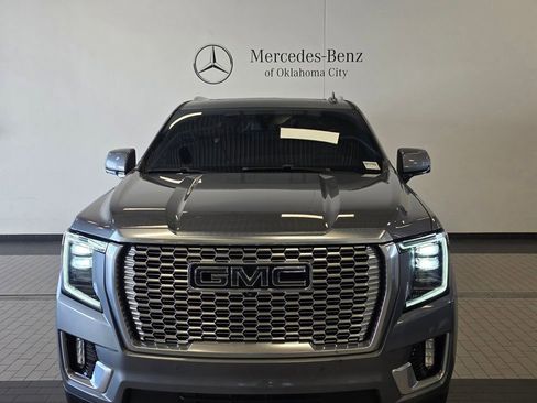 Used 2021 GMC Yukon Denali image 2