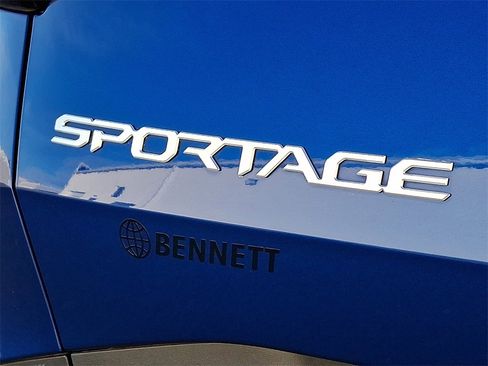 Used 2023 Kia Sportage EX image 30