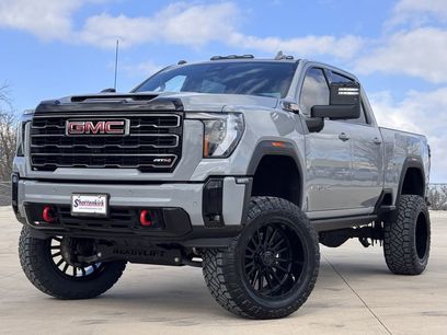 Used 2025 GMC Sierra 2500 AT4 w/ AT4 Premium Plus Package