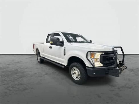 Used 2020 Ford F250 XL w/ Power Equipment Group image 5