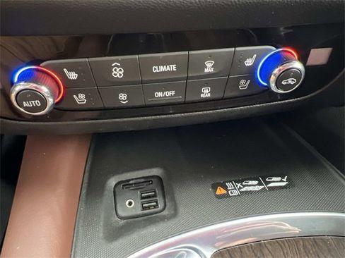 Used 2021 Buick Enclave Avenir w/ Avenir Technology Package image 22