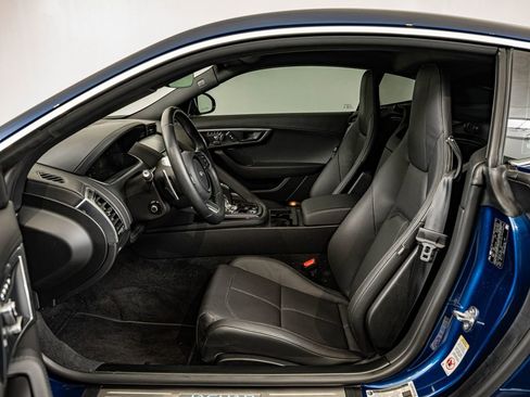 Used 2023 Jaguar F-TYPE Coupe image 31