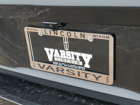 New 2027 Lincoln Navigator Reserve w/ Jet Appearance Package AWD/4WD image 36