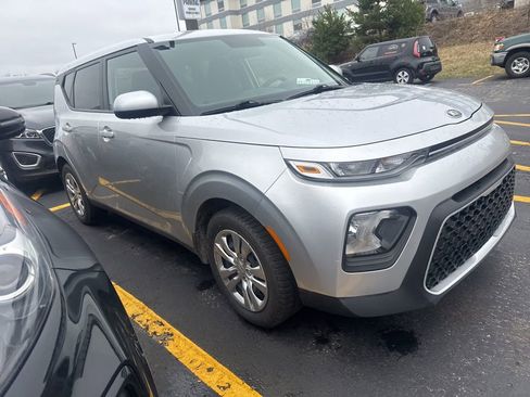 Used 2020 Kia Soul LX FWD image 8